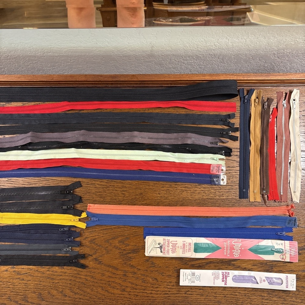 Vintage Lot Of 27 Zippers Assorted Lengths Colors Quiklon, Robin, Unique, Serval